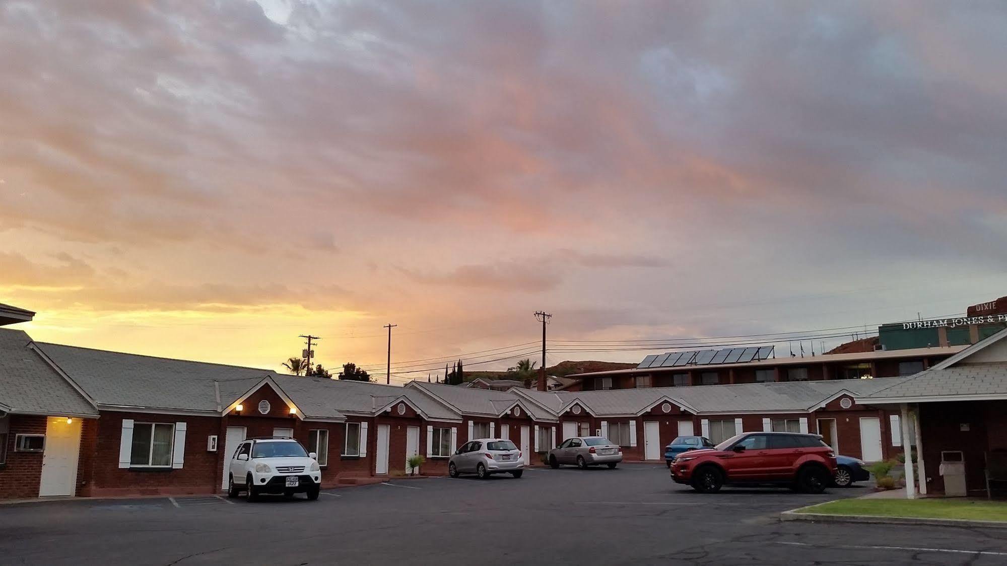 Dixie Palm Motel St. George Ngoại thất bức ảnh
